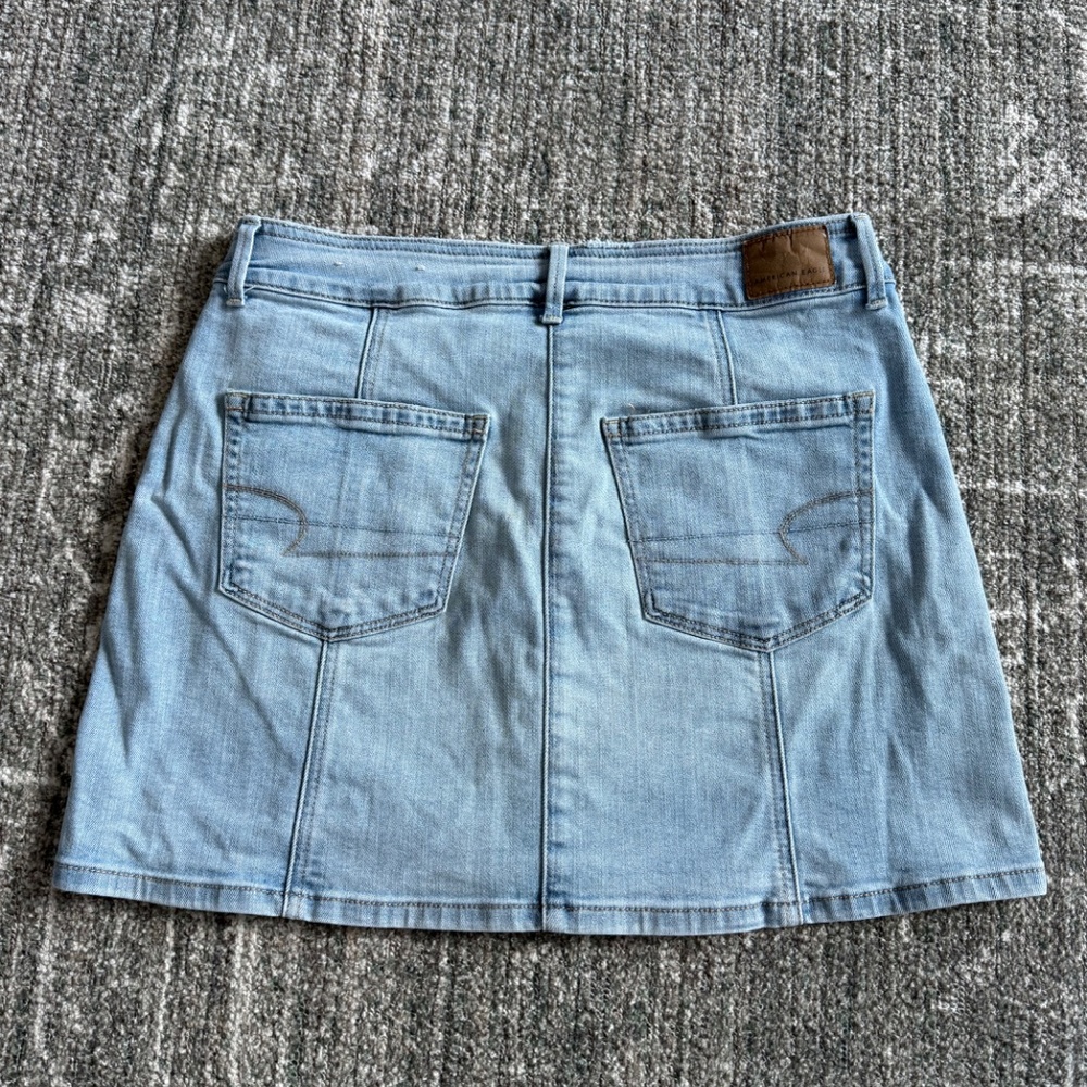 American Eagle Short Denim Skirt - Picture 2 of 3